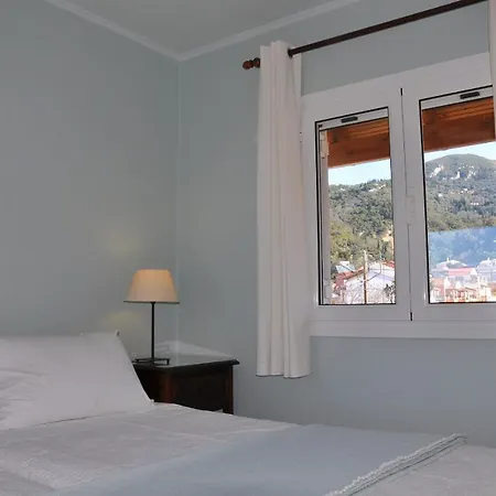 Dina Apartments Agios Gordios  Buitenkant foto