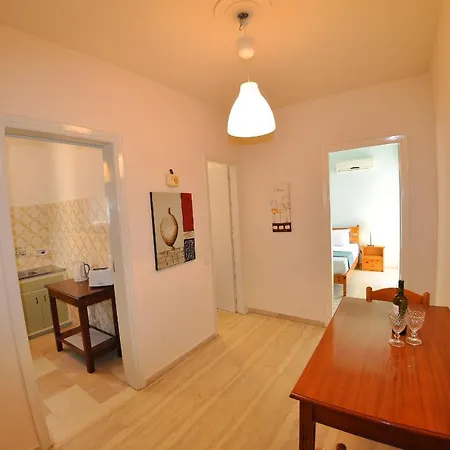Dina Apartments Agios Gordios  Buitenkant foto